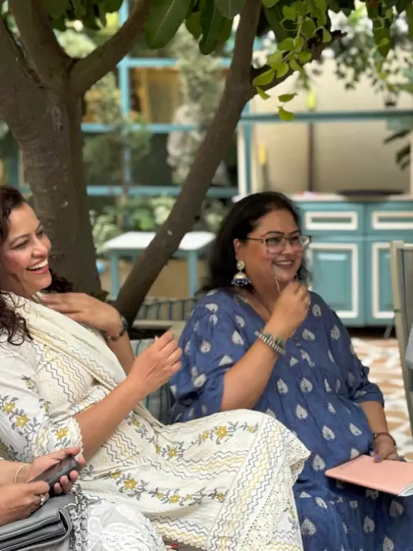 Saloni Poddar reciting poetry at Barish — In the Language of Rain