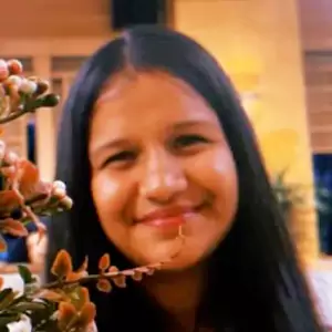 Portrait of Vatsala Saria, Writer and Poet who shared a testimonial for Siyahi Blog